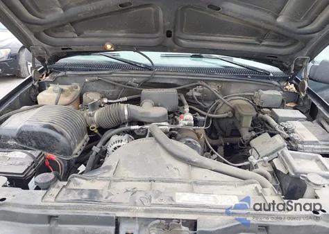 1997 Chevrolet C1500 Fleetside z USA, uszkodzony, nr VIN 1GCEC19W1VE173577